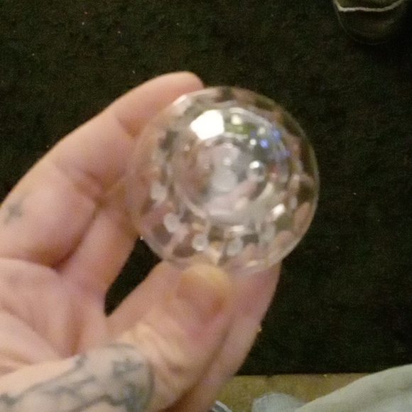 BCBGMAXAZRIA empty perfume bottle,refillable. - Picture 4 of 4